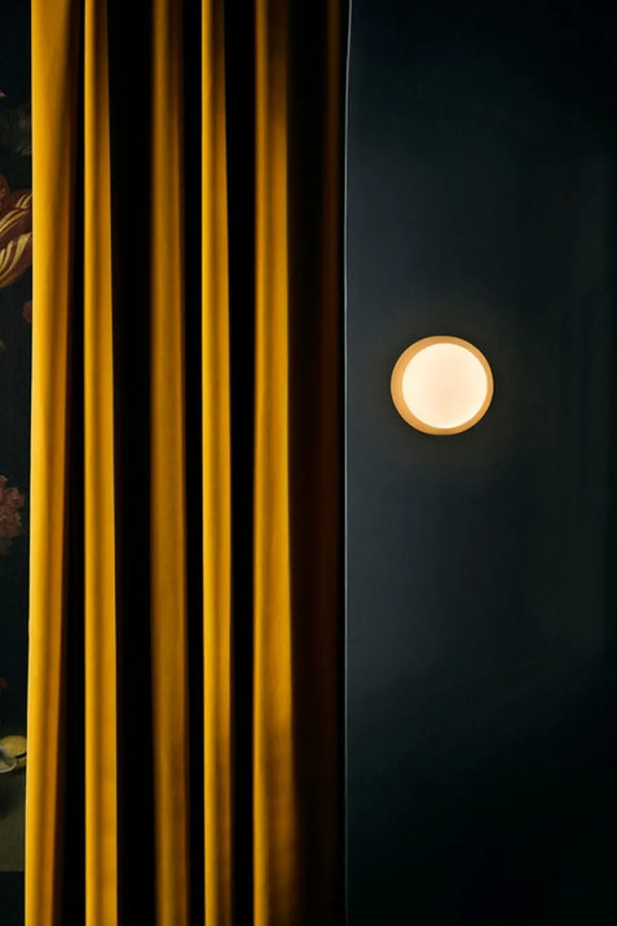 Discount Nuura Liila 1 vegglampe/taklampe - medium - nordic gold / opal Messing / Opal