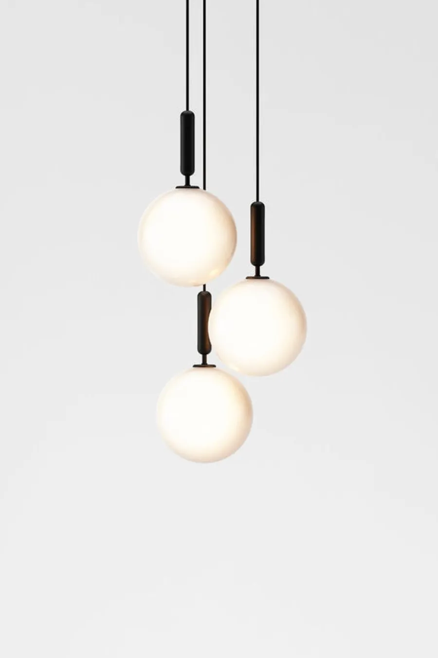 Discount Nuura Miira 3 large Svart / Opal