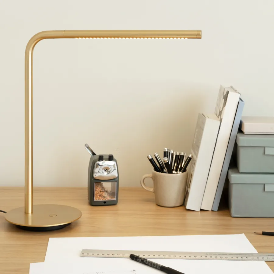New Umage Omni bordlampe