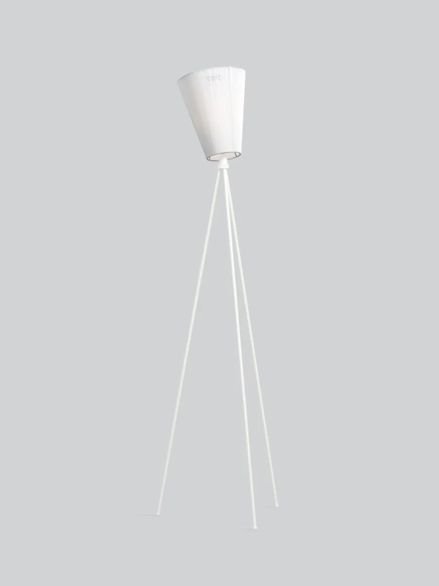 Best Northern Oslo Wood gulvlampe hvit med skjerm