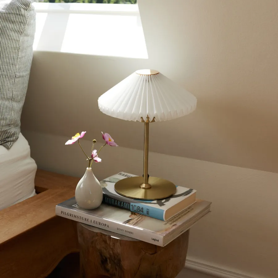 Hot Halo Designs Paris bordlampe Svart
