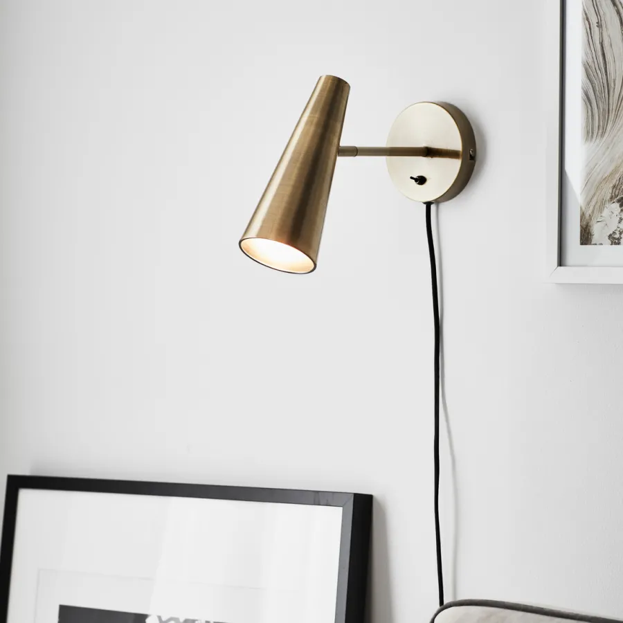 Best Marksløjd Peak vegglampe - Antikk - Messing
