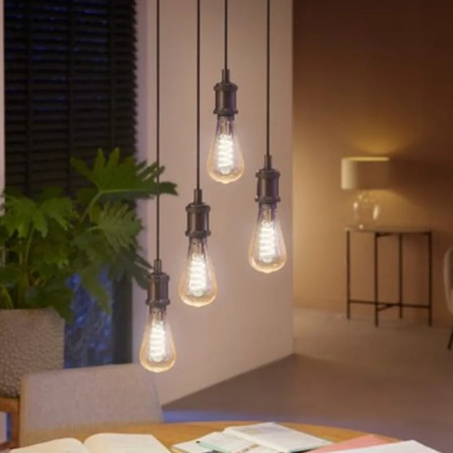 Clearance Philips Hue white LED 7W E27 ST72 2200-4500 Kelvin - 72 mm Hvit