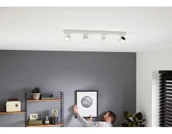 New Philips Star Warmglow 4 LED-spot dimbar - Hvit