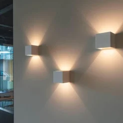 Best Slv Plastra vegglampe opp/ned lys Hvit
