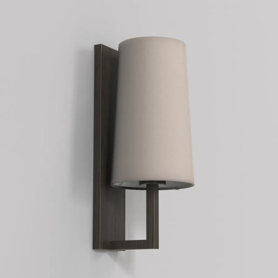 Hot Astro Lighting Riva 350 vegglampe med stoffskjerm