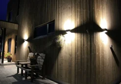 Sale Aneta Lighting Søgne xl vegglampe opp/ned utendørs IP54 18W 3000K - Svart