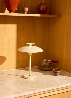 New Halo Designs Stepp 1-2-3 bordlampe oppladbar IP54