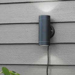 Outlet Marksløjd Sylinder vegglampe - Garden 24 - Svart