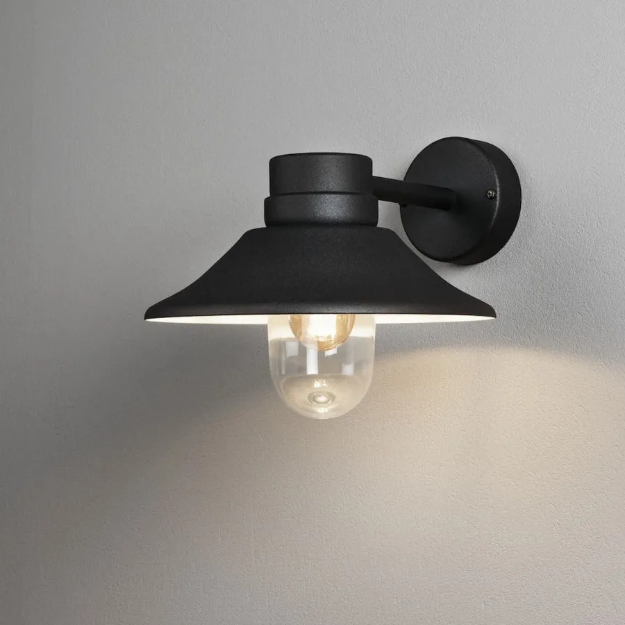 Hot Konstsmide Vega vegglampe utendørs IP54 - Svart