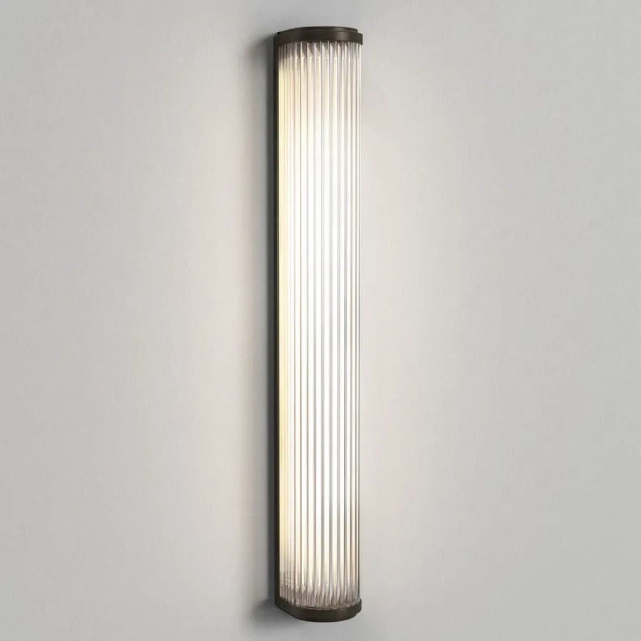 Sale Astro Lighting Versailles 600 vegglampe 25W IP44 3000 kelvin - Matt Gullfarget