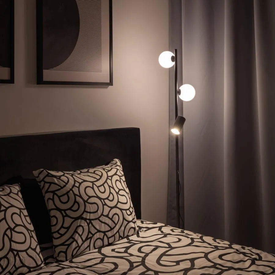Discount TK Lighting Vox gulvlampe 3-lys Svart