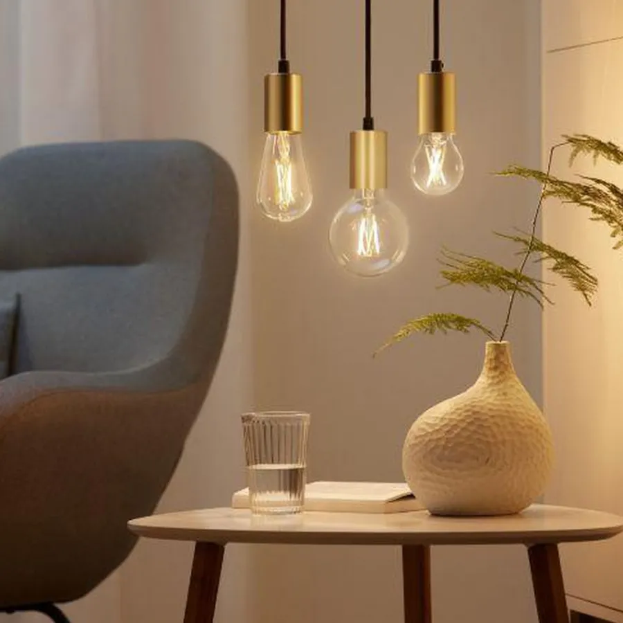 Outlet WiZ E27 Lyspære filament A64 6,7W Wifi - Justerbar fargetemperatur 2700-6500 Kelvin v1